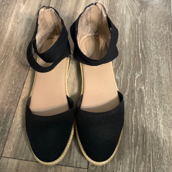 Shoes - Kelly & Kate black sandals size 11